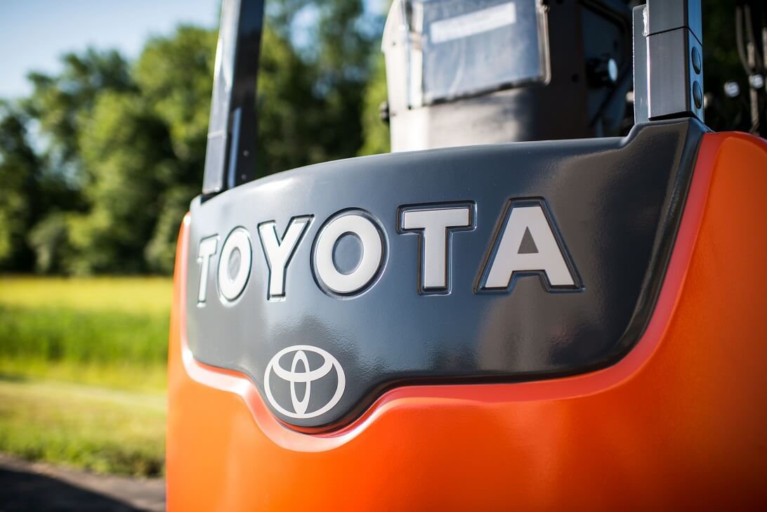 2015A0165-Raisons-de-choisir-un-chariot-élévateur Toyota