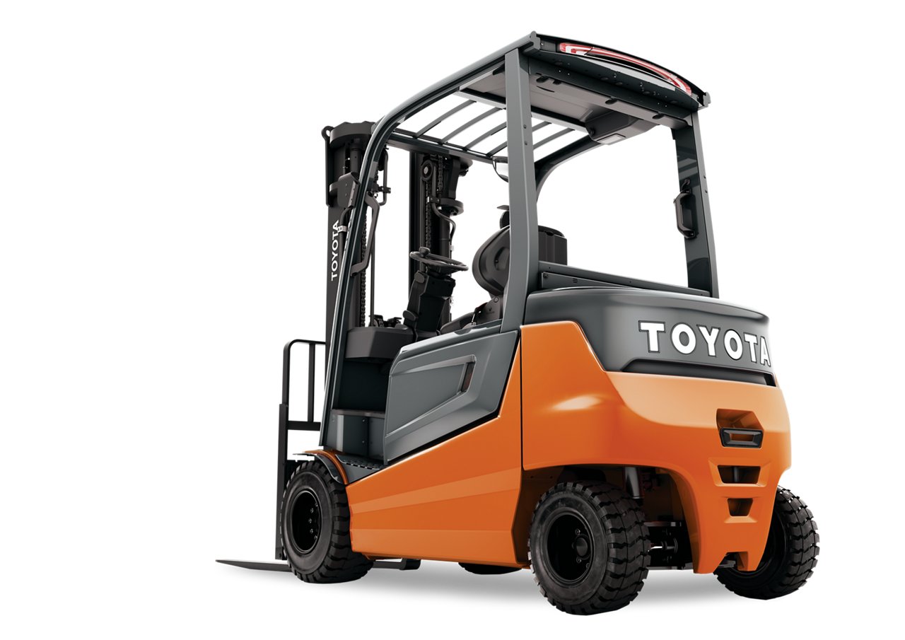 white background image of large orange forklift commonly used in outdoor applications that won The Good Design Award 