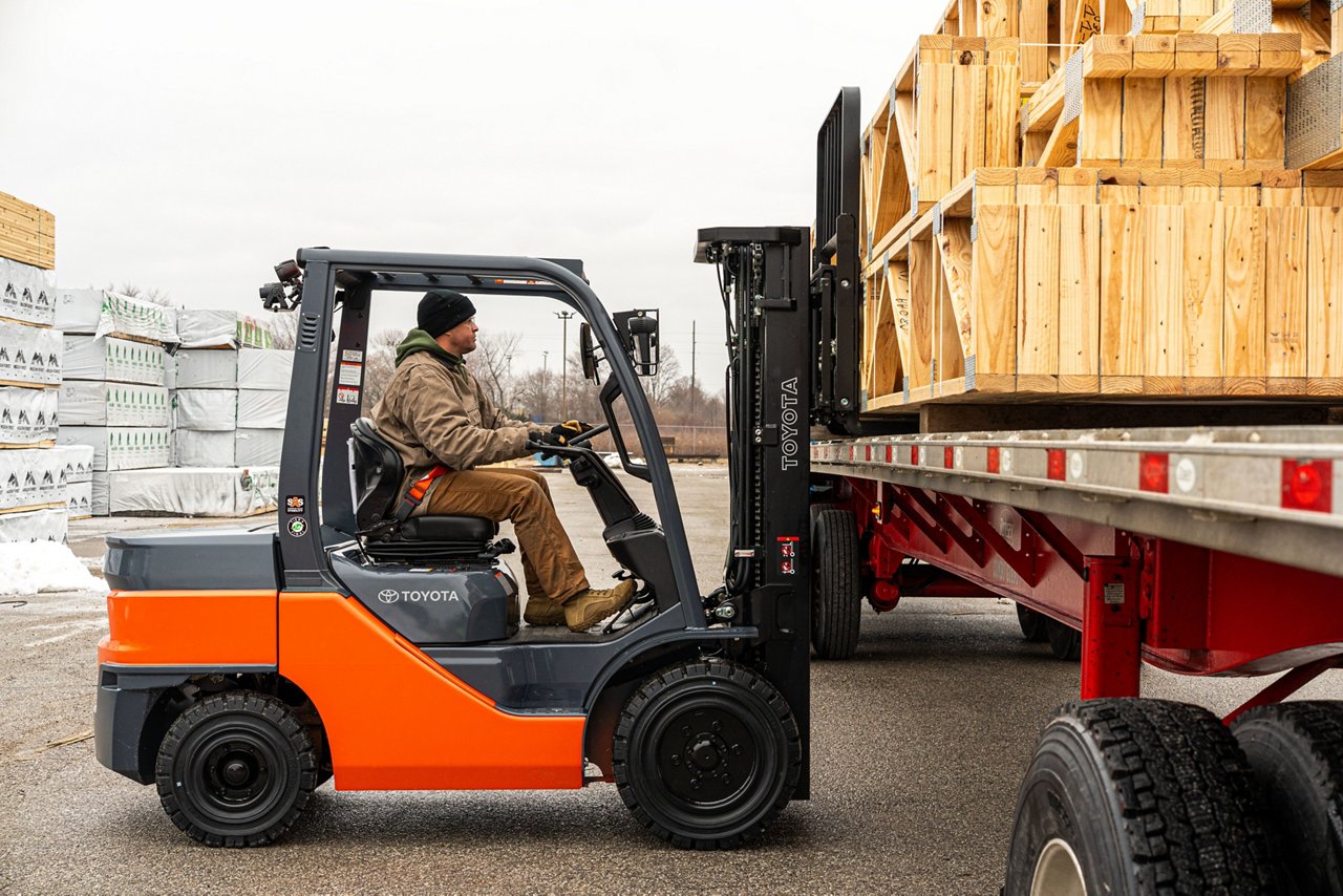 Core Diesel Pneumatic Forklift