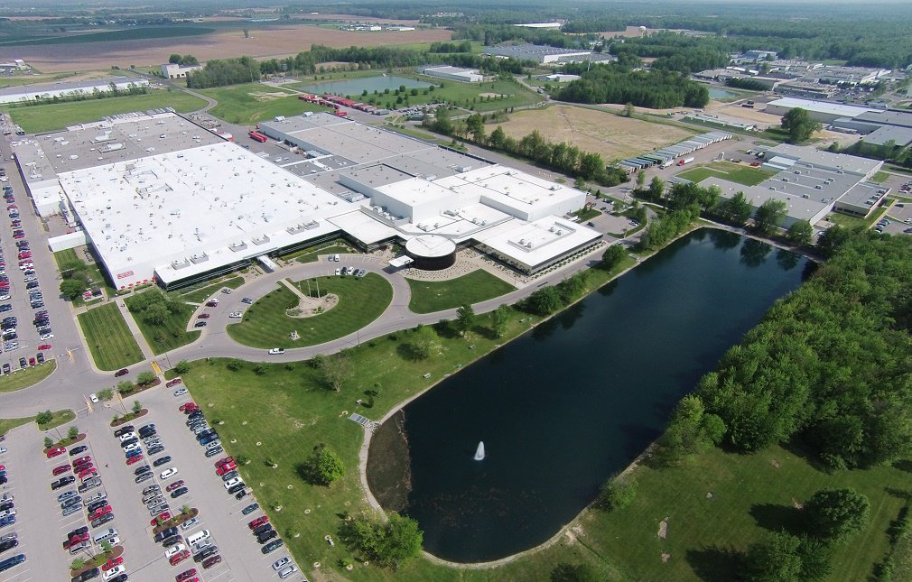 Imagen aérea de dron de la sede de TMH en Columbus, Indiana 