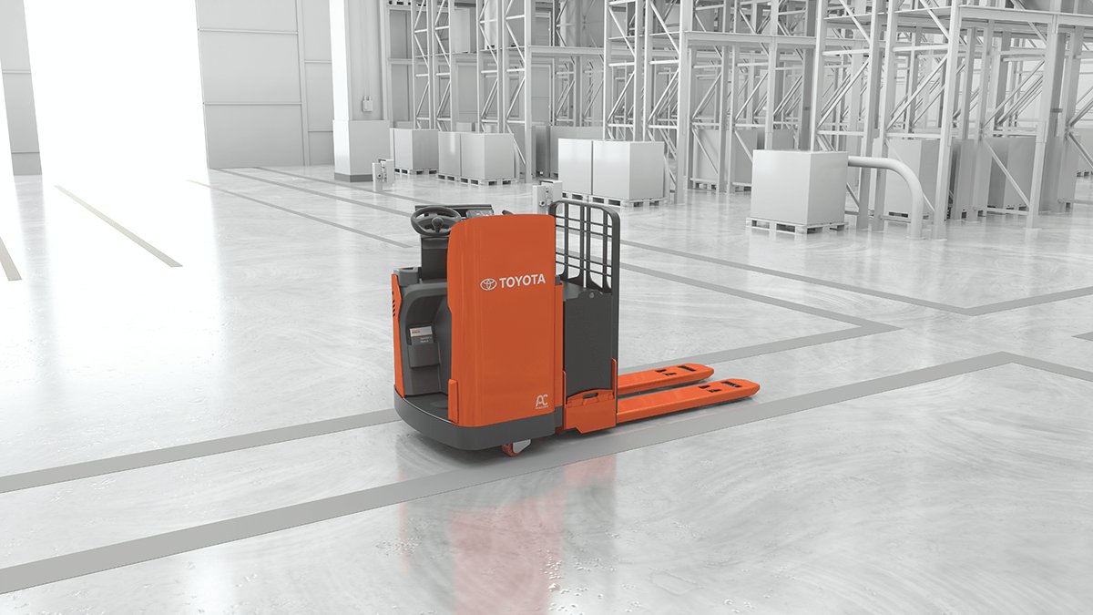 Pallet truck with closed end conductor