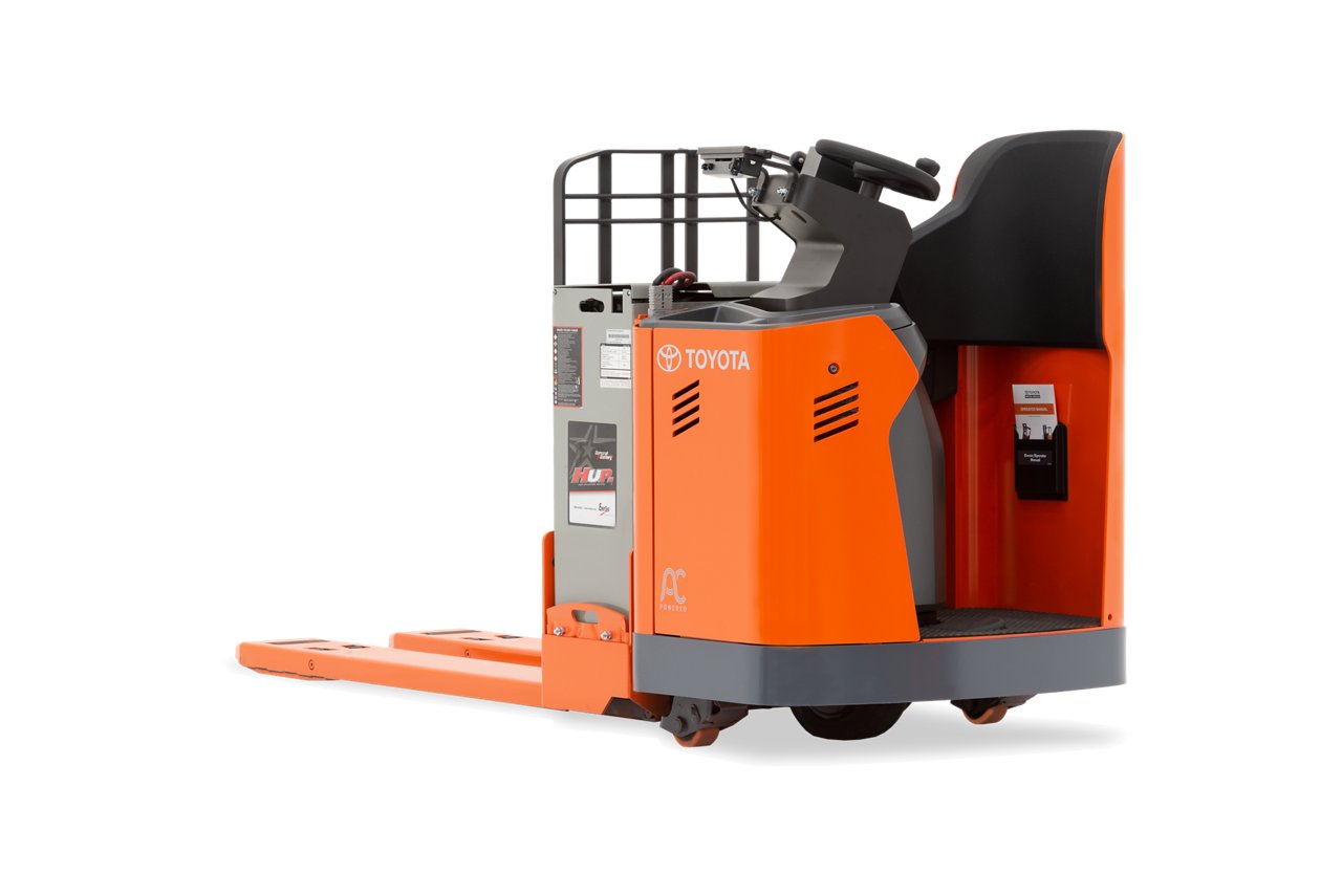 Pallet truck with closed end conductor