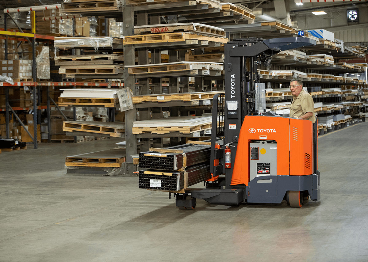 Application of multidirectional reach truck 2