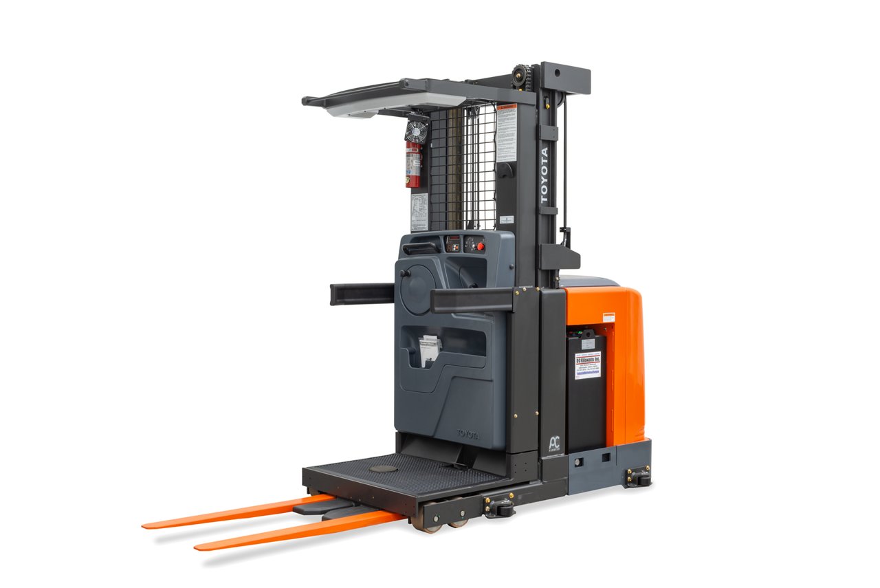 Order Picker 8BPUH15 Studio 1