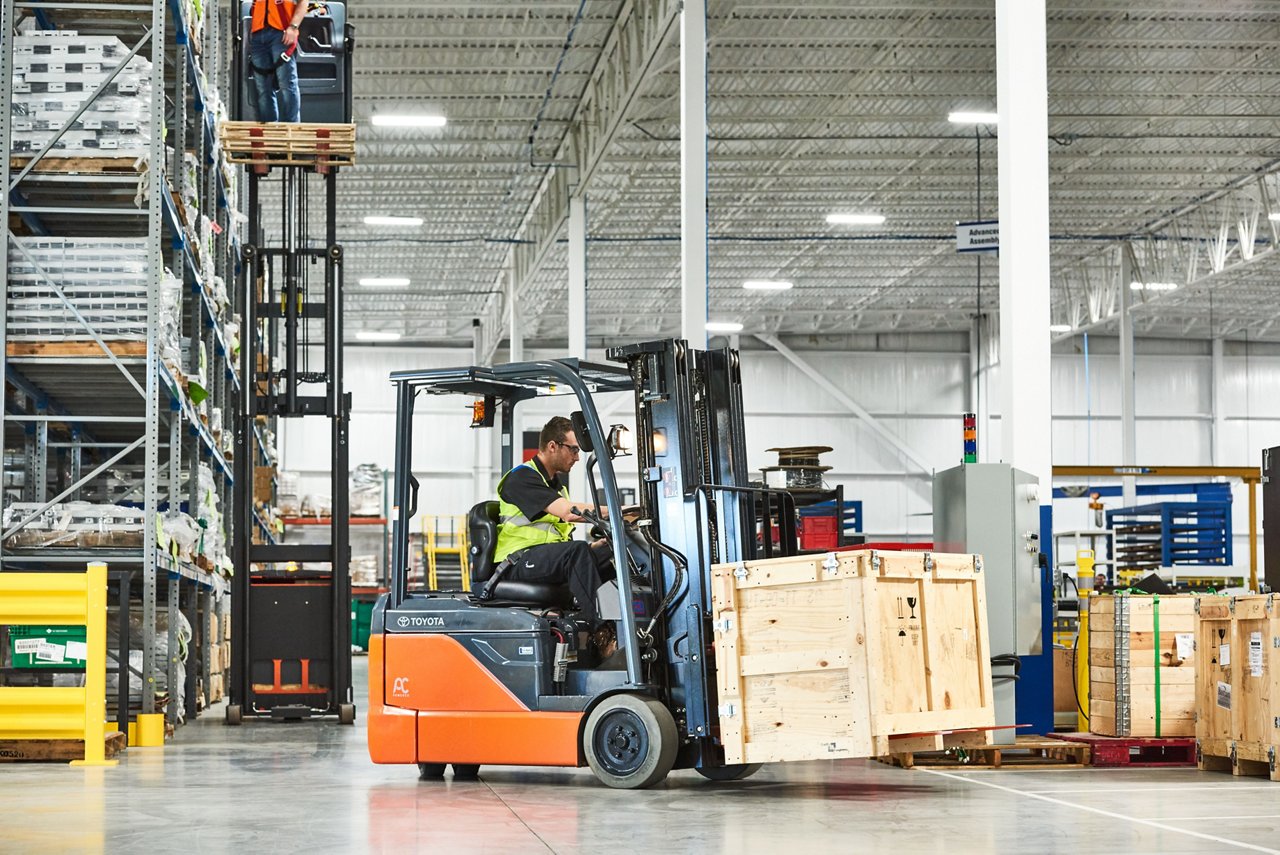 Find A Distributor Blog Keeping Forklift Operators Cool and