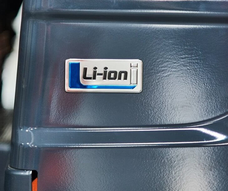 Technologie lithium-ion : la nouvelle génération d’efficacité des chariots élévateurs
