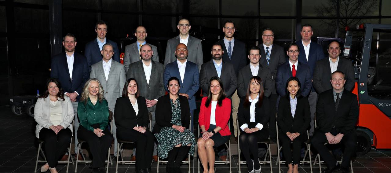 Foto de grupo de todos los participantes de Aprendizaje Acelerado para 2022